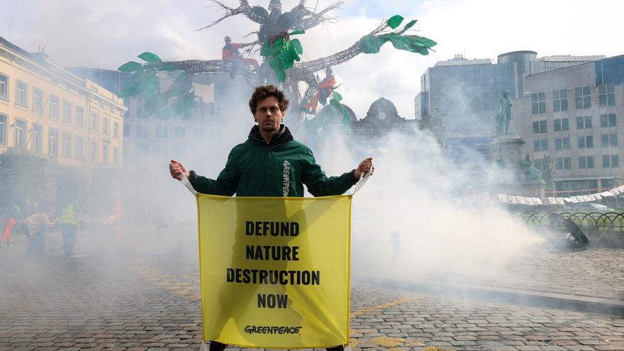 Acción ecologista para reclamar a la CE políticas a favor de la naturaleza y el clima