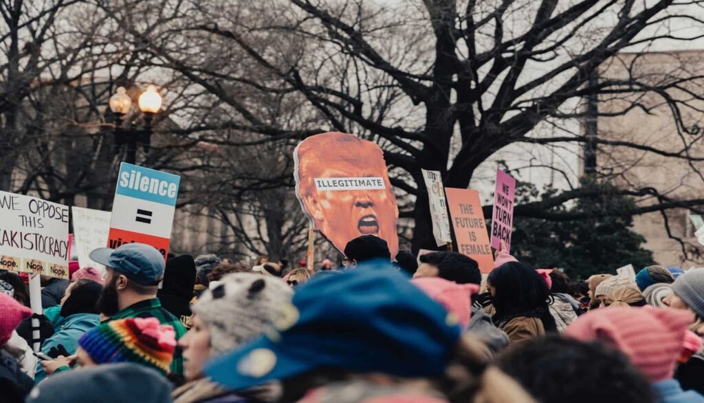 Se cumplen 100 días del mandato Trump: 100 días de continua ‘agresión al medio ambiente’ como denuncian las organizaciones ecologistas