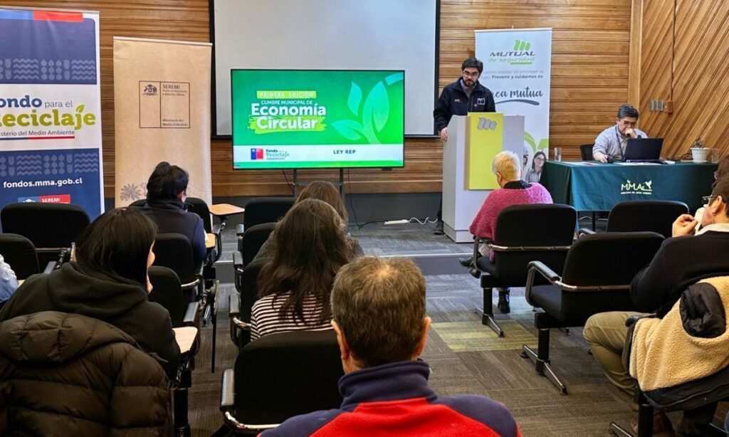 En Punta Arenas partió la Primera Cumbre Municipal de Economía Circular del país