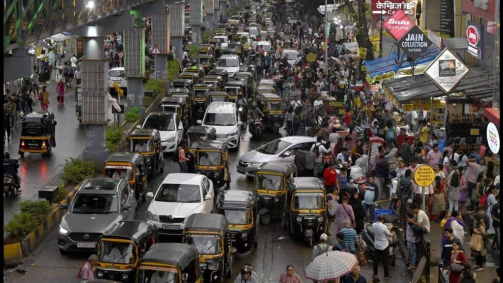 Elon Musk se cansa de Occidente: Su nueva aventura en el país donde no cabe una persona más