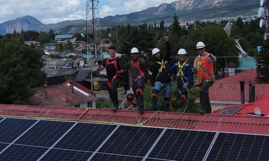 La otra corriente: el documental nacional que reconoce a comunidades de energía de Chile y el mundo