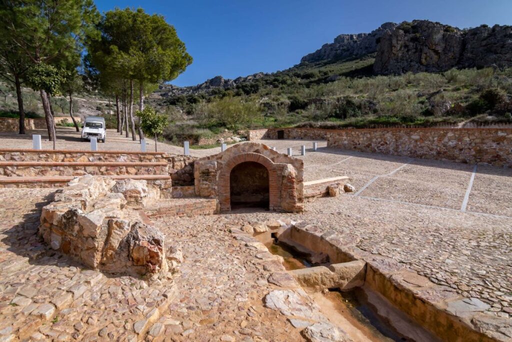 Polémica a cuenta del proyecto de instalación de una tirolina de gran longitud en el entorno del Valle de los Cristianos de Hornachos (Badajoz)