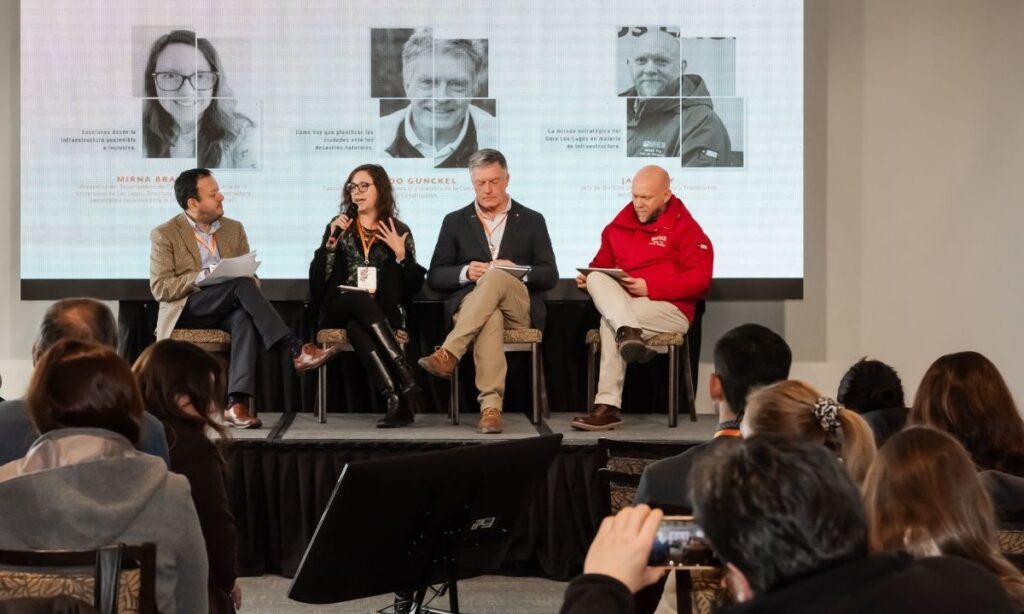 Seminario en Puerto Varas advierte sobre la necesidad de preparación ante fenómenos climáticos extremos