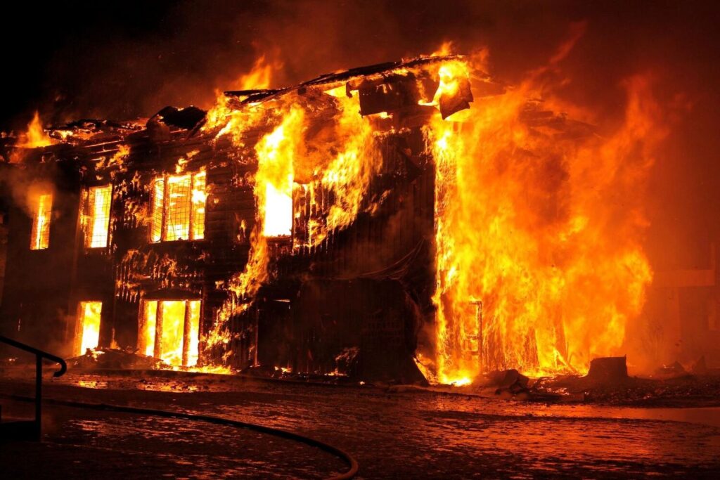 El cambio climático está detrás de los incendios forestales y los múltiples focos que están arrasando este verano España