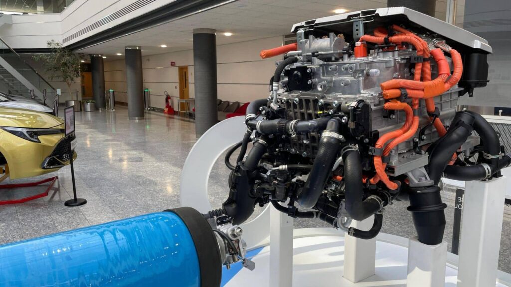 Japón se revela ante China y sus coches eléctricos: Presenta motores sin gasolina ni electricidad