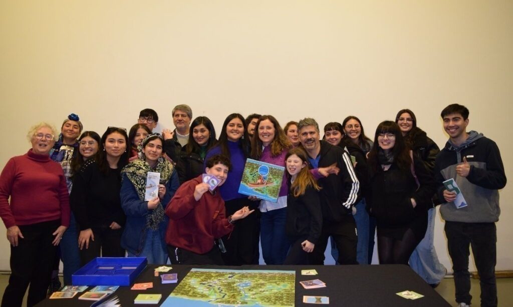 Lewfü Kawen: un viaje lúdico a través de la historia ambiental mapuche en las cuencas del río Bueno y Valdivia