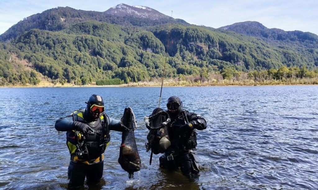 Fundación Aguas Claras trabaja en limpieza de ríos y lagos de la Patagonia