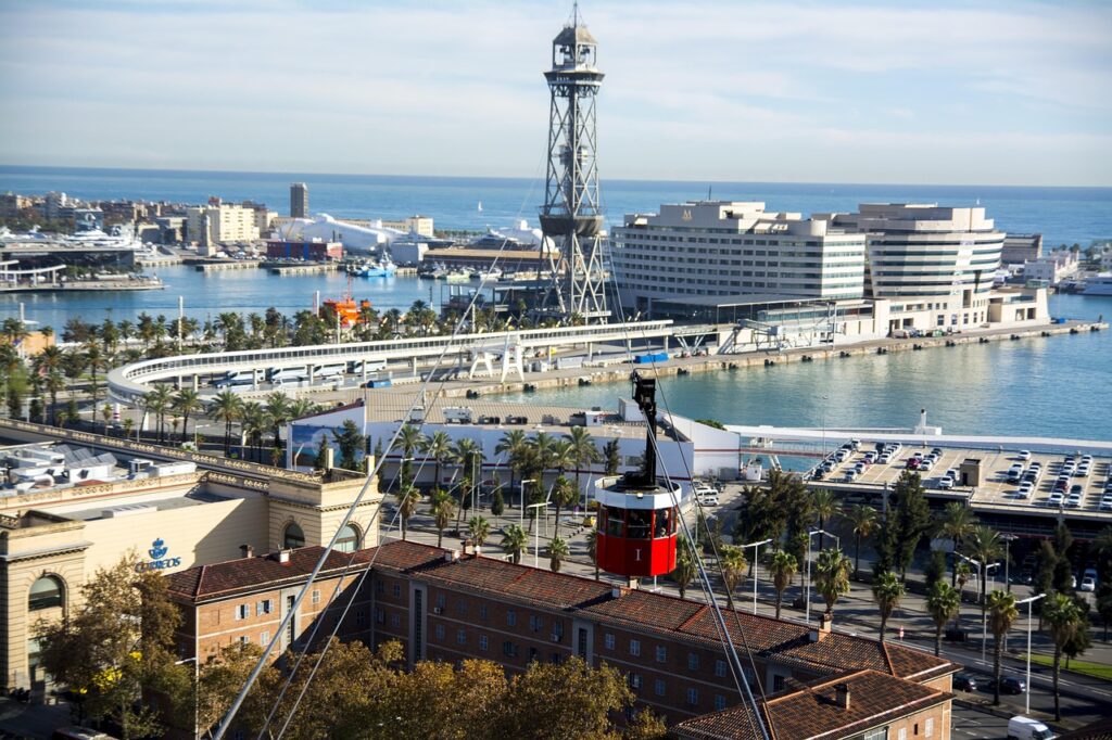 Las energías renovables en el Puerto de Barcelona evitan 2310 toneladas de CO2 en su primer año