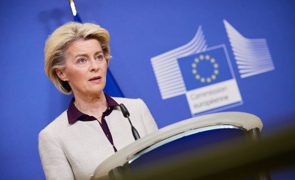 Von der Leyen se compromete de nuevo en la reducción de emisiones de CO2, tras ‘vaivenes’ con las emisiones de vehículos