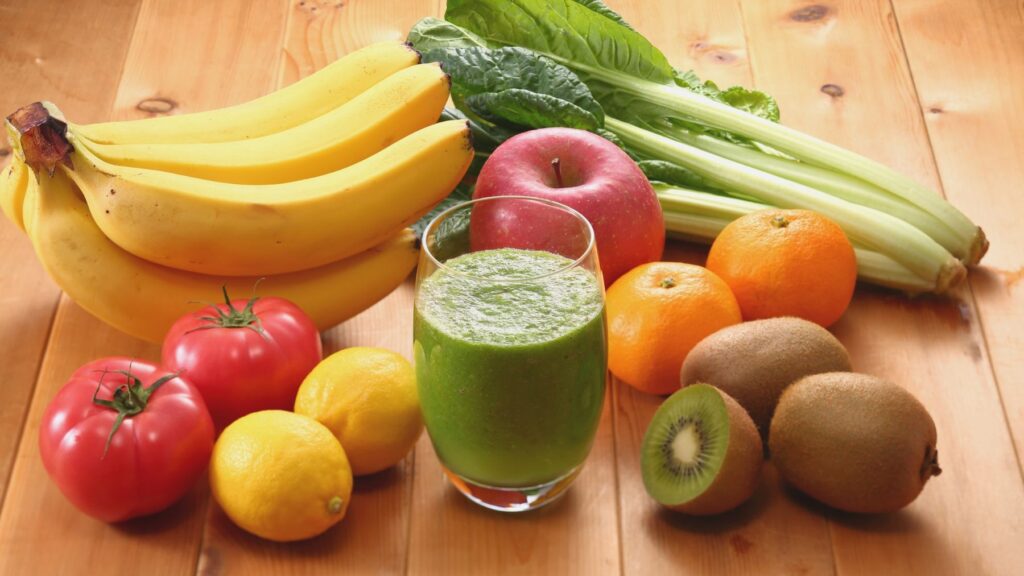 Las 5 frutas que tu abuela comía sin saber que ayudaban a producir colágeno y que hoy los dermatólogos recomiendan para una piel firme después de los 30