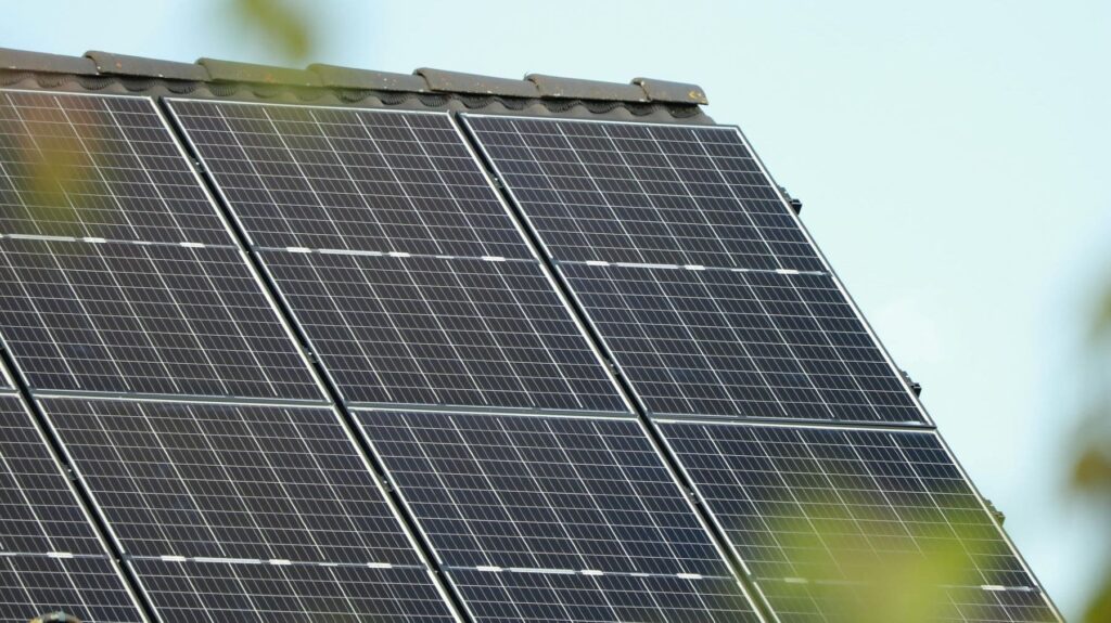 Plantas fotovoltaicas Bolarque 1, 2 y 3 reciben el Sello de Excelencia en Sostenibilidad de UNEF en Guadalajara