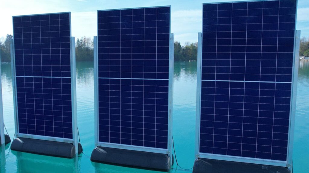 cubrir los lagos con paneles solares para salvar el país