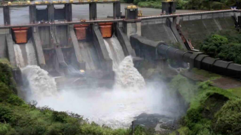 dos hidroeléctricas vuelven al sistema y aportan 368 MW clave