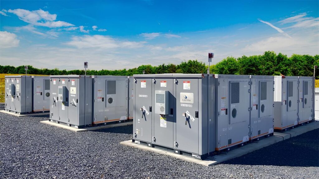 España refuerza su independencia energética con renovables y almacenamiento con 7 GW en marcha