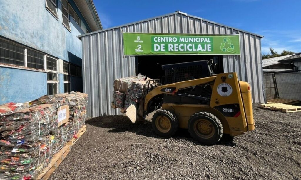 Potencian el reciclaje en Mariquina junto a empresa valorizadora de plástico regional Río Verde