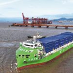 China da un paso de gigantes contra el carbón con el mayor buque portacontenedores 100% eléctrico del mundo: 127 metros y capacidad para 742 contenedores