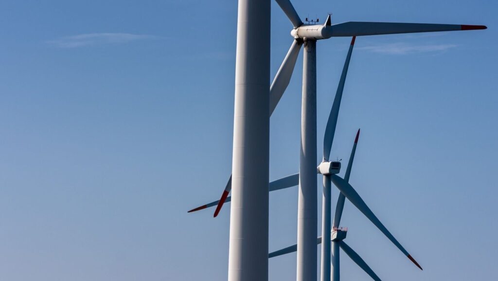 El cluster eolico del maestrazgo desata críticas por su impacto en zonas protegidas