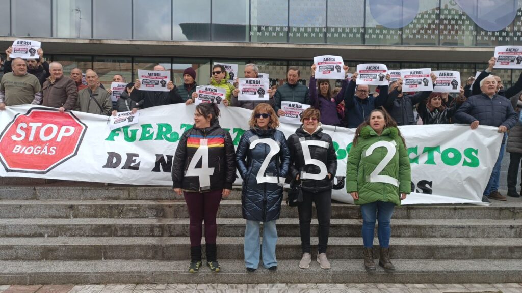 El recurso contra la planta de biogás en Arróniz por sus impactos y dudas legales suma miles de apoyos