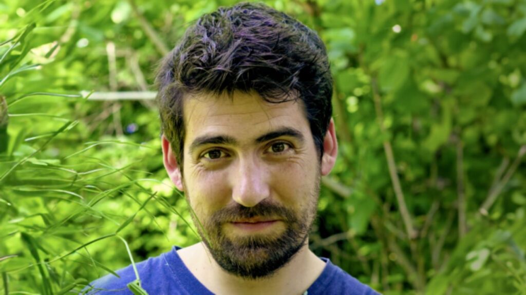 Javier Peña defiende la transición energética global como oportunidad ante la policrisis climática y rompe el discurso del miedo