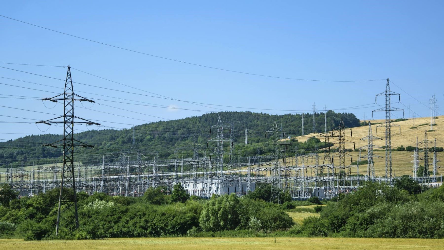 Prohibición de los onduladores chinos en proyectos de la Unión Europea en energía limpia por ciberseguridad