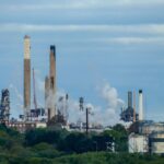 Repsol y sus acólitos de las grandes petroleras europeas se lo llevan crudo con la guerra en Irán y disparan sus beneficios