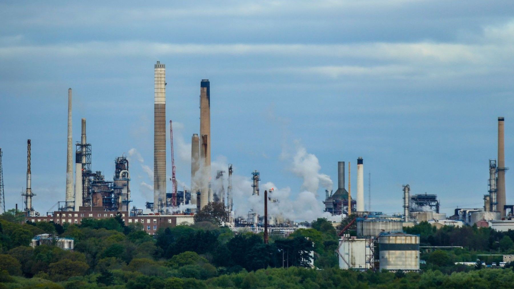 Repsol y sus acólitos de las grandes petroleras europeas se lo llevan crudo con la guerra en Irán y disparan sus beneficios