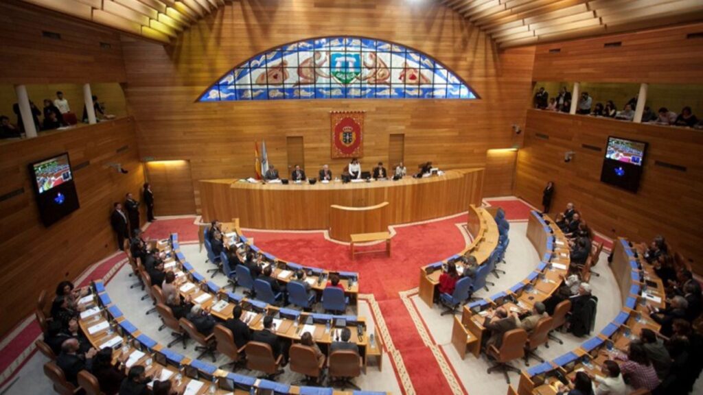 Xunta de Galicia y oposición se 'enzarzan' a cuenta de las energías renovables entre acusaciones de desorden y falta de estrategia