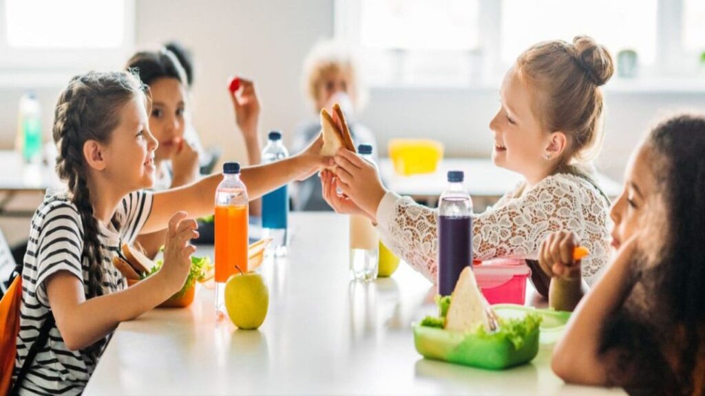 el programa escolar de consumo de frutas hortalizas y leche ecológicas enfrenta a Ecologistas en Acción con el Gobierno aragonés