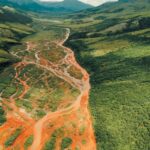 Científicos confirman que el permafrost está tiñendo los ríos de naranja tras liberar metales tóxicos atrapados durante millones de años y ya ha acabdo con dos especies: los Pirineos, afectados