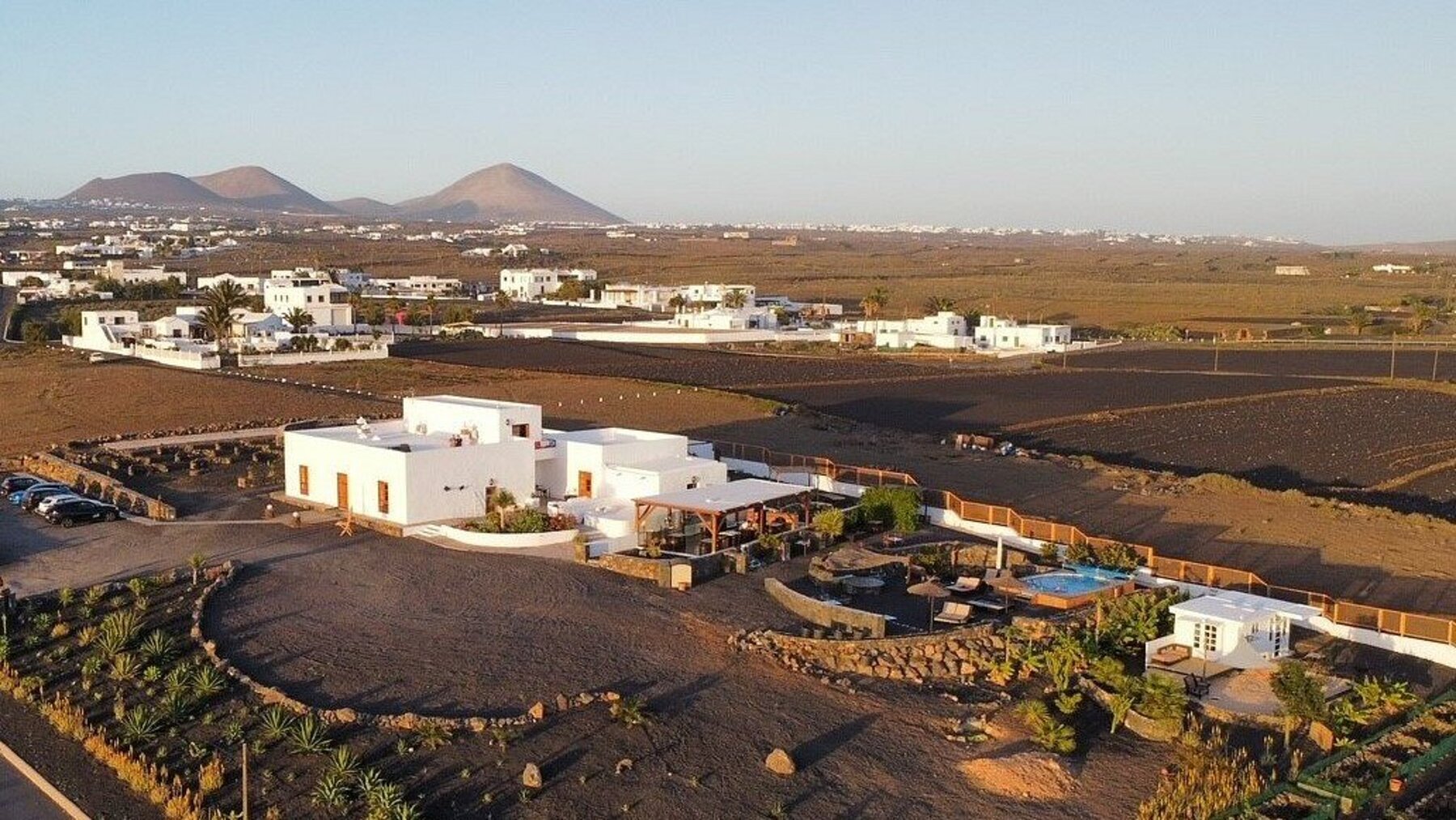 El Cabildo rechaza la planta fotovoltaica de Mácher y reabre el debate sobre las renovables en Lanzarote
