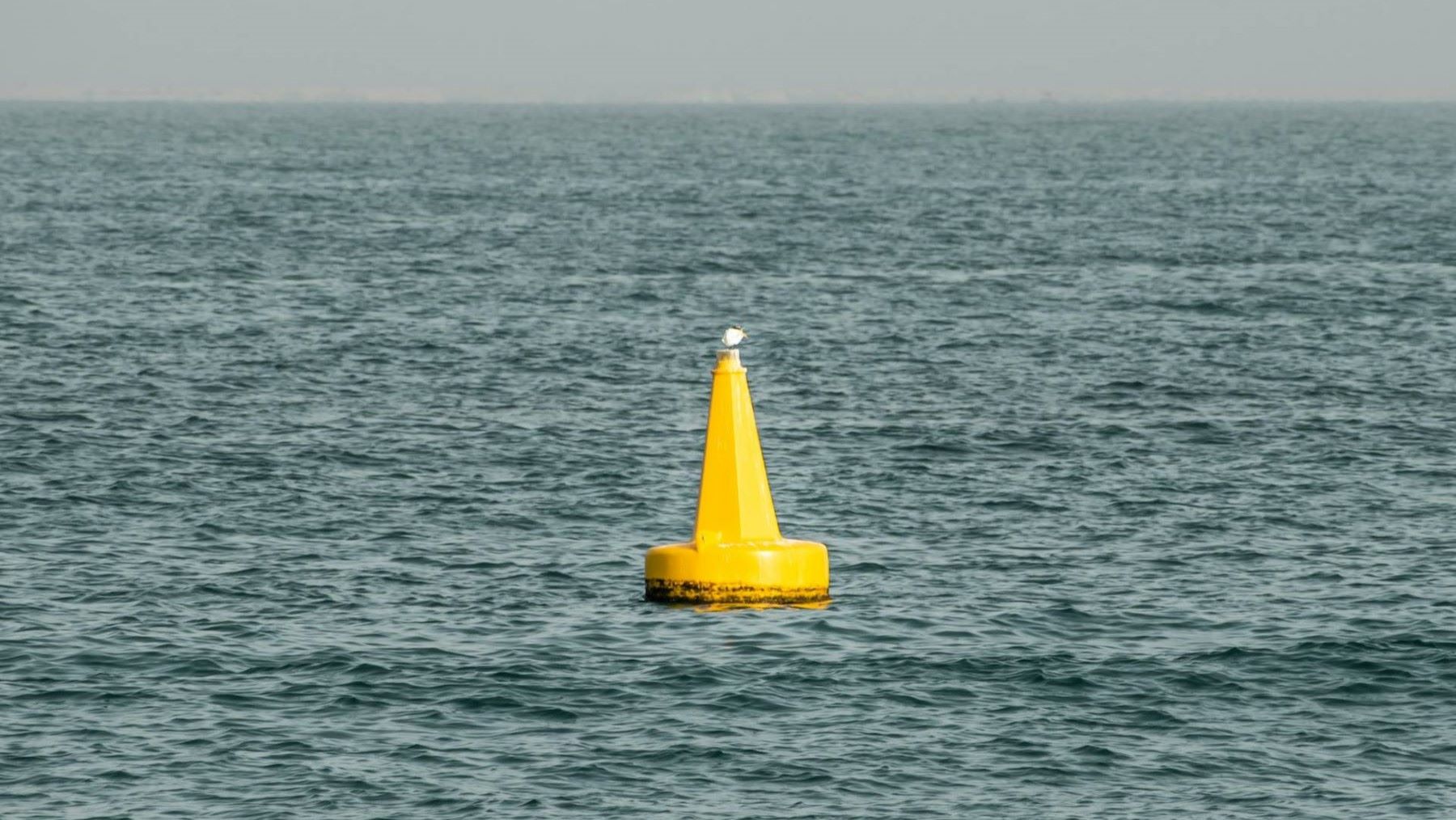 La boya que vigilará el cambio climático en el Mediterráneo ayudará a predecir olas de calor