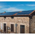 La comunidad energética rural que reduce hasta un 70% la factura eléctrica transforma un pueblo de Ávila