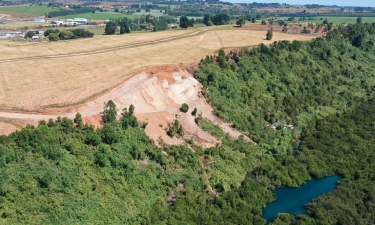 Sentencia ambiental multa proyecto inmobiliario en Maullín tras extensa batalla ciudadana