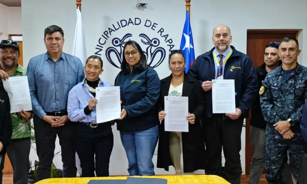 Sernapesca y Rapa Nui firman convenio de colaboración ambiental
