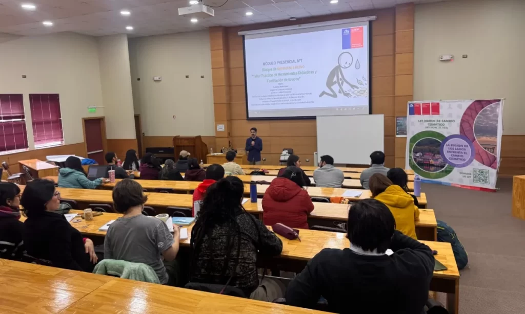 Curso de Monitores Ambientales fortalece capacidades para la acción climática en Los Lagos