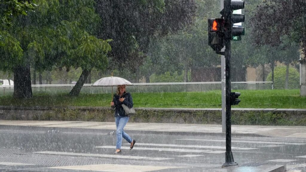 El tiempo hoy 8 de septiembre en España: bajada generalizada de las temperaturas en el norte con lluvias