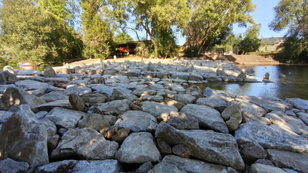 La represa del río Umia enfrenta a vecinos y Xunta en Galicia