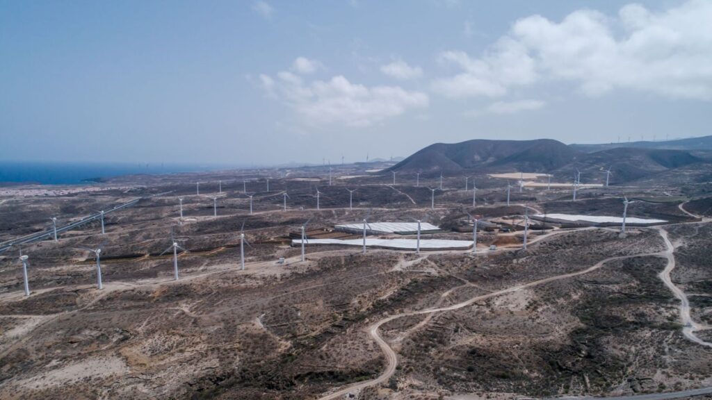 Las fake news sobre la energía eólica bajo la lupa: 10 bulos que chocan con los datos en España – ECOticias.com