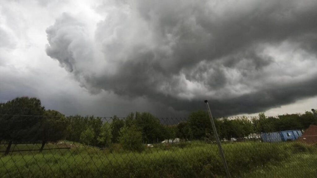 El tiempo hoy miércoles 7 de octubre en España: se complica la jornada con lluvias y tormentas