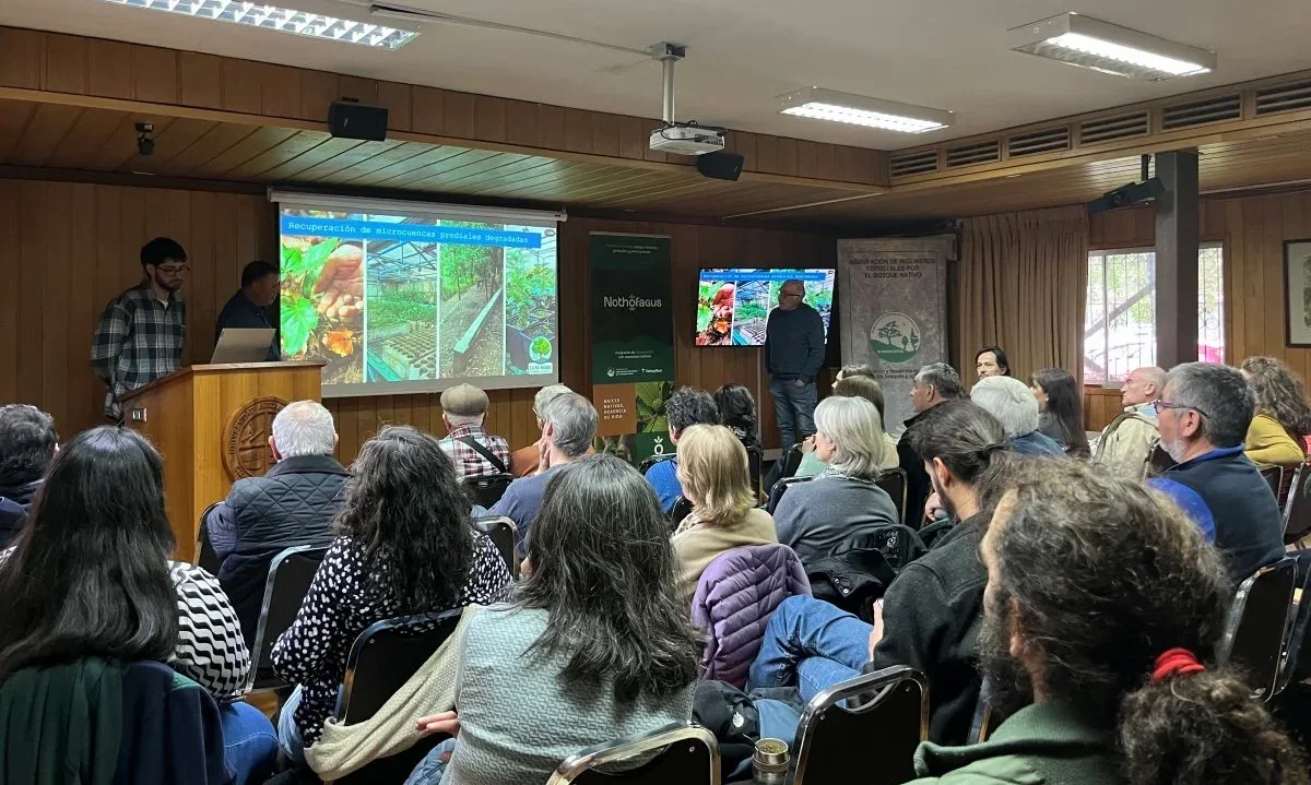 Propietarios del Programa Nothofagus se reúnen en Valdivia para potenciar el bosque nativo
